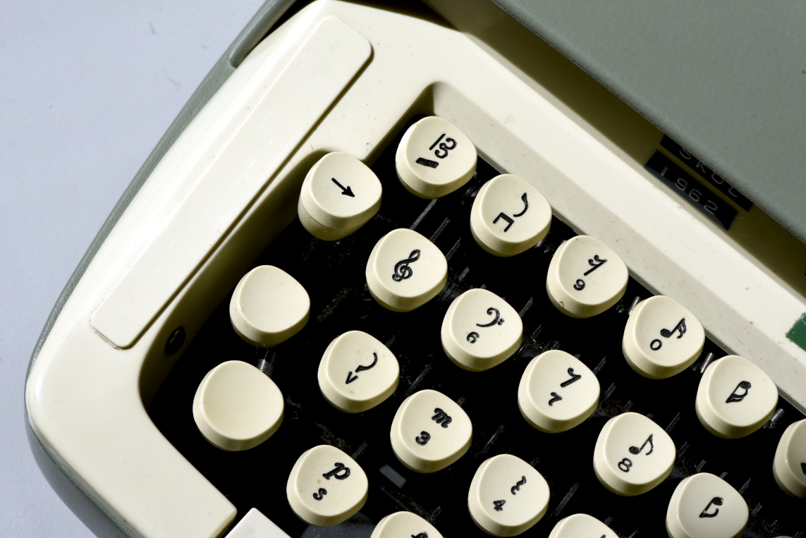 Månadens föremål: Notskrivmaskin Smith Corona Musicwriter 1 SmIn1176 klav s