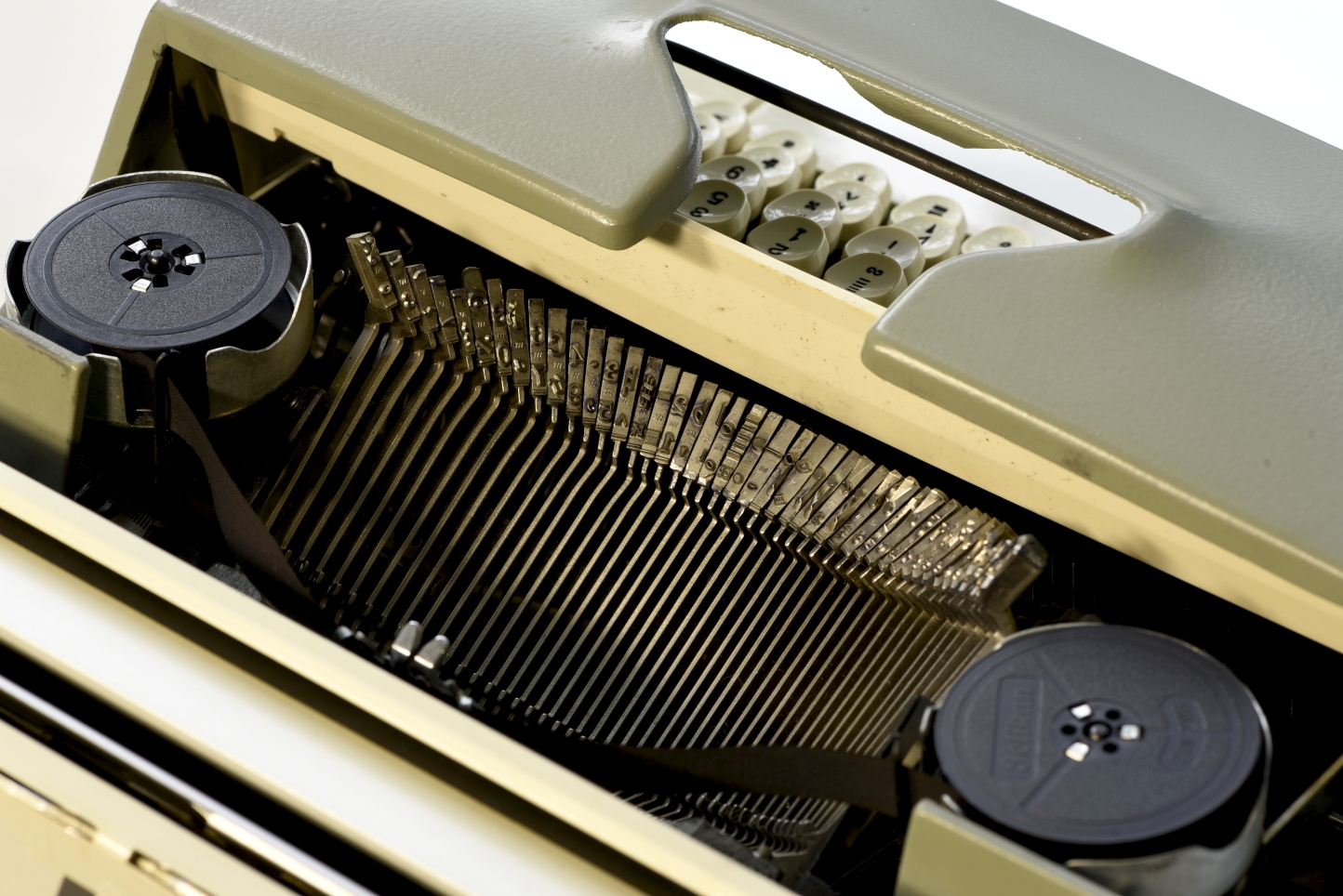 Månadens föremål: Notskrivmaskin Smith Corona Musicwriter 5 SmIn1176 trycktyper s